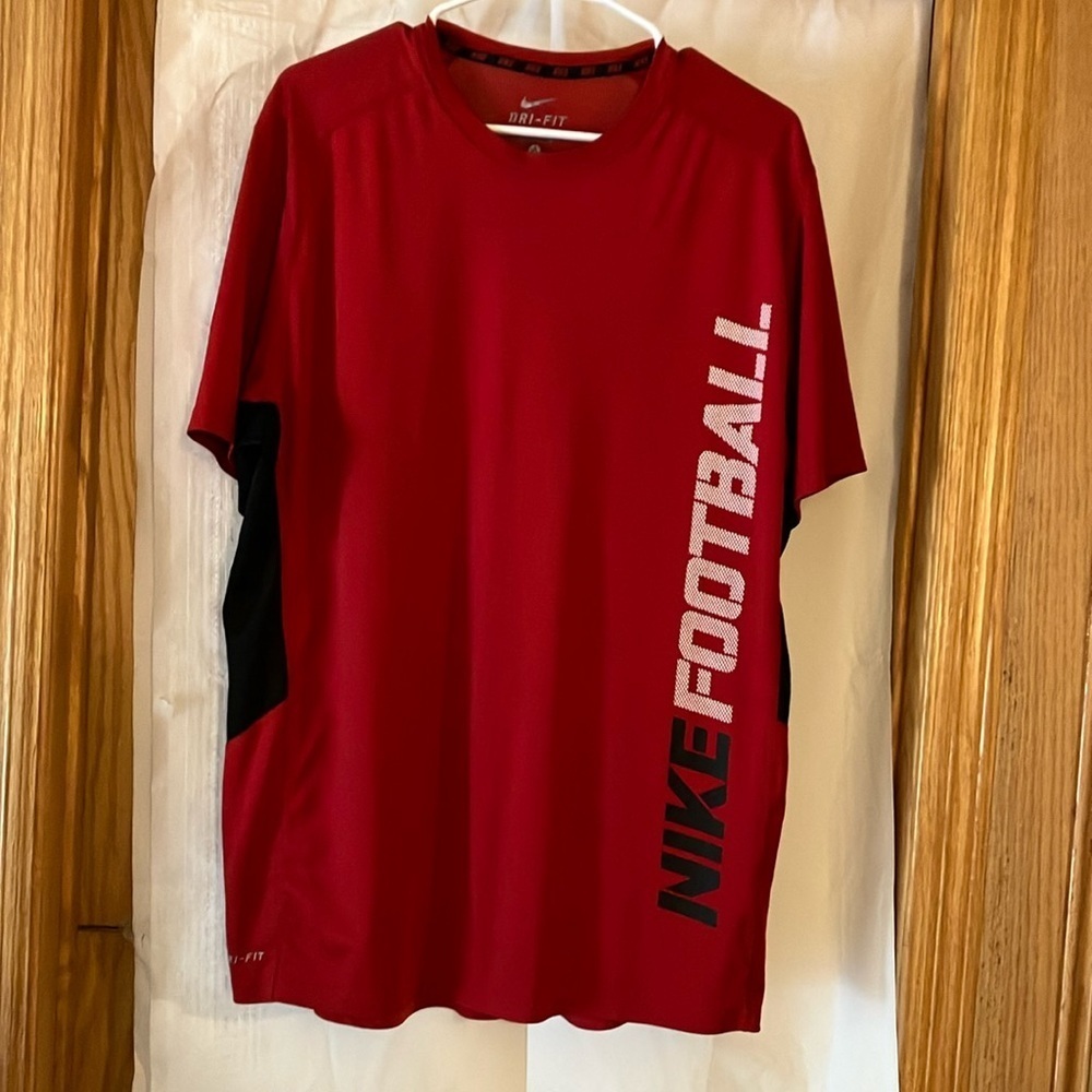 Nike Men’s Football Dri fit Cherry Athletic Breathable Training T-Shirt XL